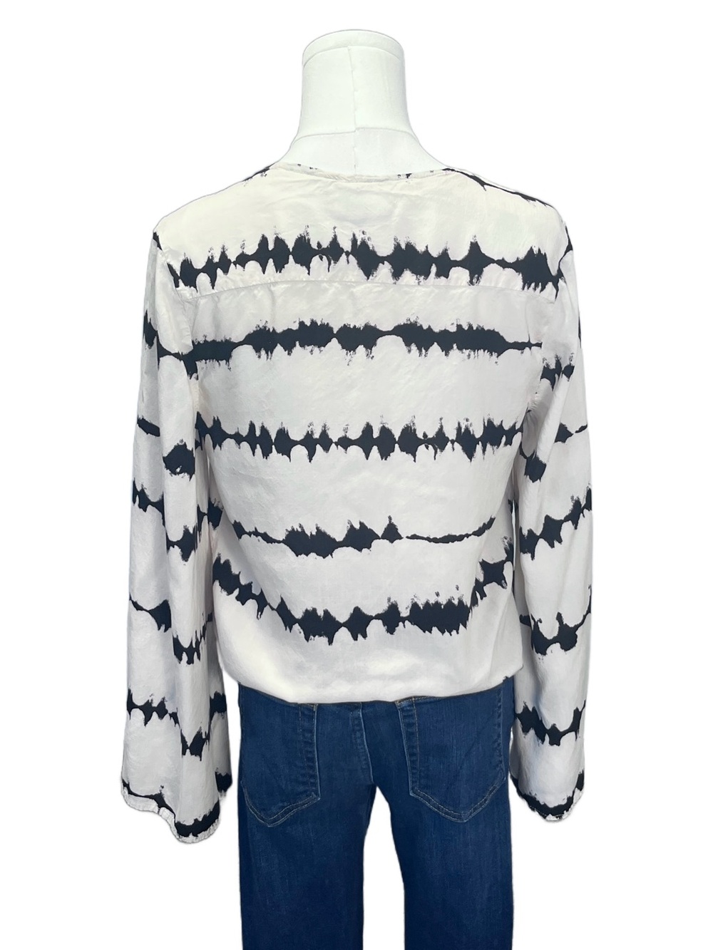 Lulu's Black & White Striped Wrap V-Neck Blouse Size S - Picture 2 of 7